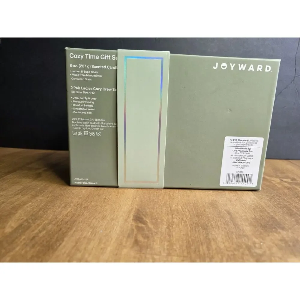 Joyward Candle Gift Set With 2 Pairs Of Cozy Socks